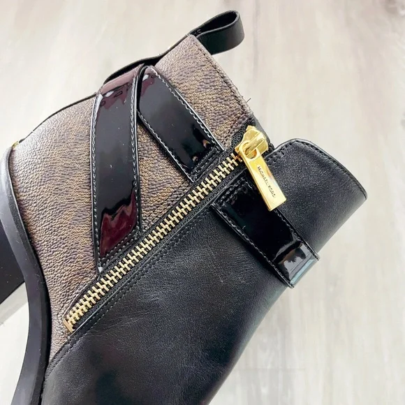 Michael Kors Clancy Boots ✨Brand New - Picture 2 of 7